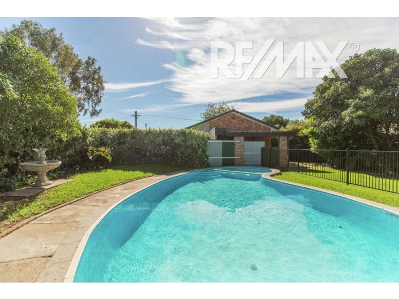 6 Tinga Crescent, Kooringal NSW 2650