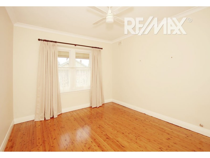 8 Yabtree Street, Wagga Wagga NSW 2650