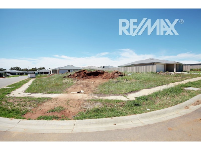 5 Opperman Street, Boorooma NSW 2650