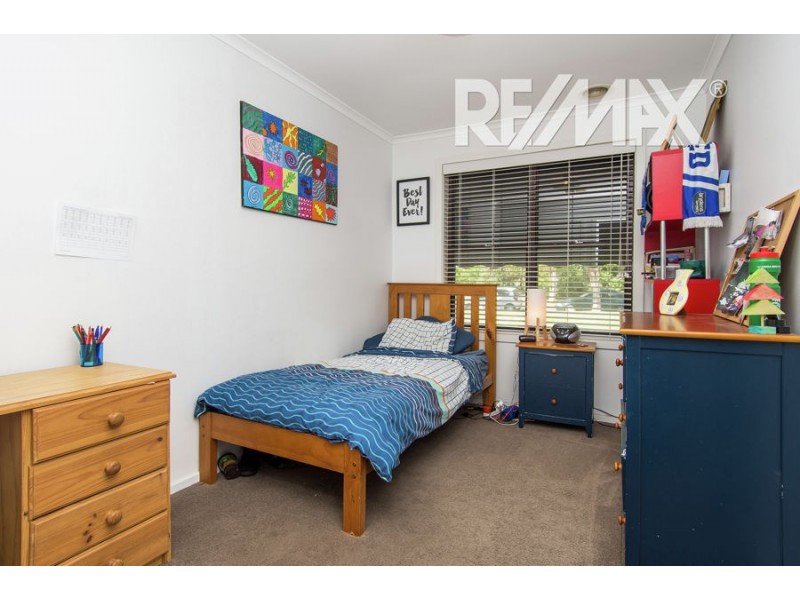 73 Balmoral Crescent, Lake Albert NSW 2650