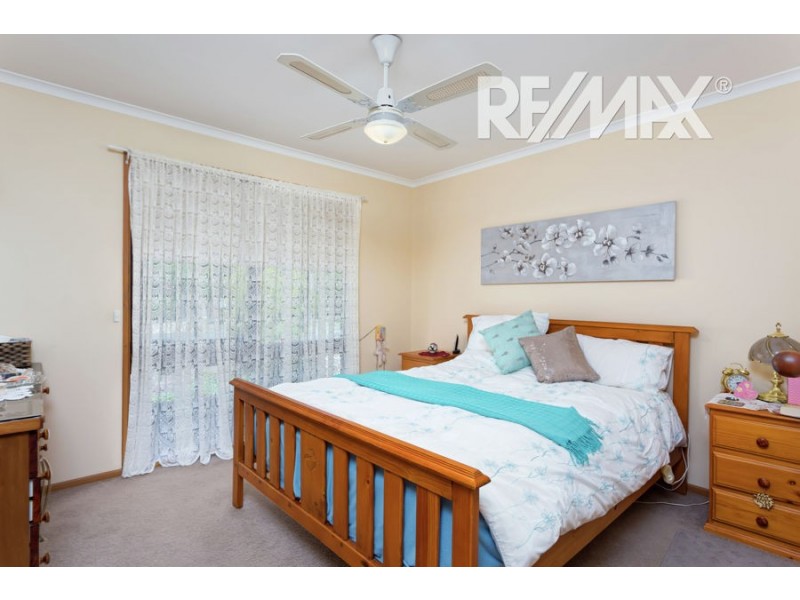 1 Naretha Street, Glenfield Park NSW 2650