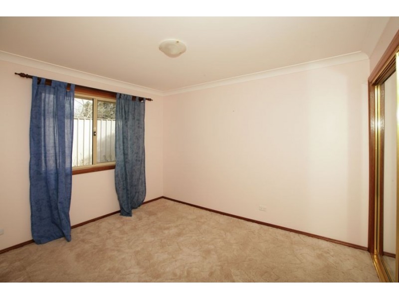2/2 Plumpton Road, Kooringal NSW 2650