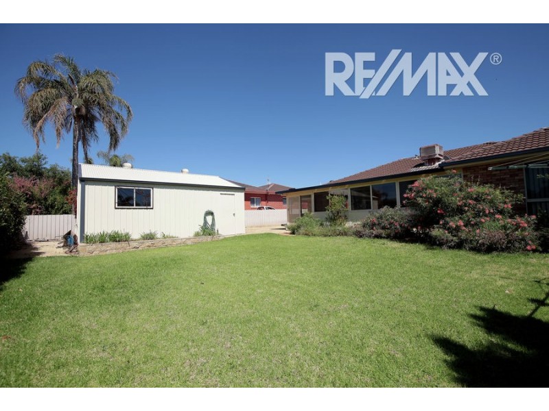 17 Kirrang Avenue, Glenfield Park NSW 2650