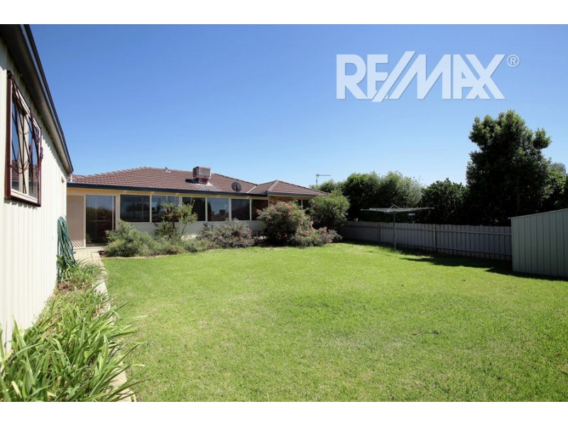 17 Kirrang Avenue, Glenfield Park NSW 2650