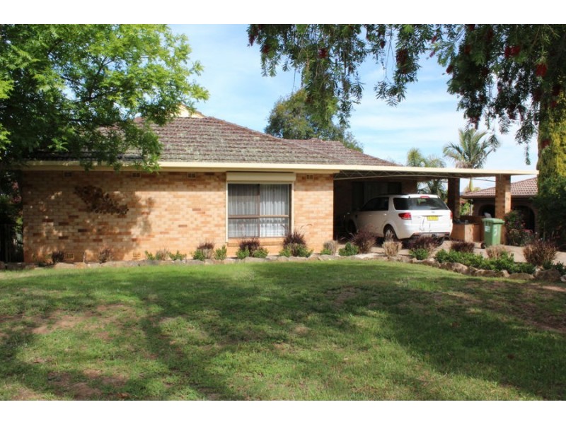 31 Bellevue Parade, Kooringal NSW 2650