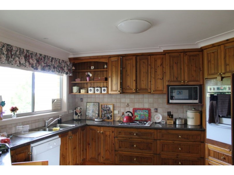 31 Bellevue Parade, Kooringal NSW 2650
