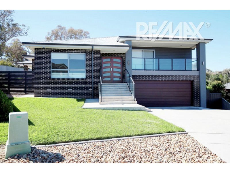 5 Kyalla Place, Bourkelands NSW 2650