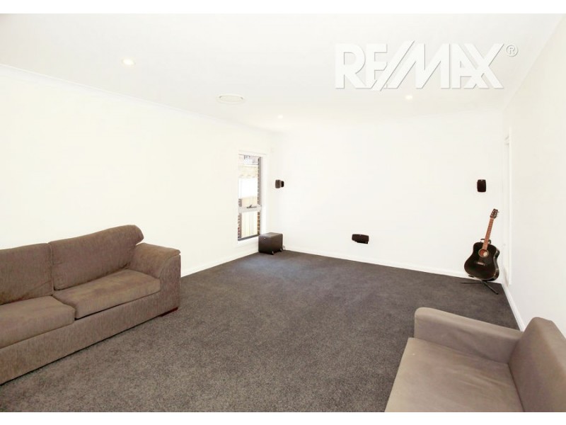 5 Kyalla Place, Bourkelands NSW 2650