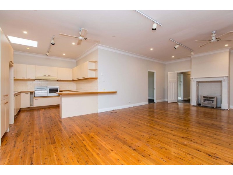 106 Urana Street, Turvey Park NSW 2650