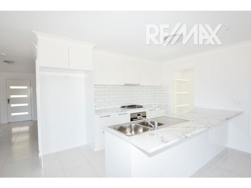 4 Ellerslie Street, Gobbagombalin NSW 2650