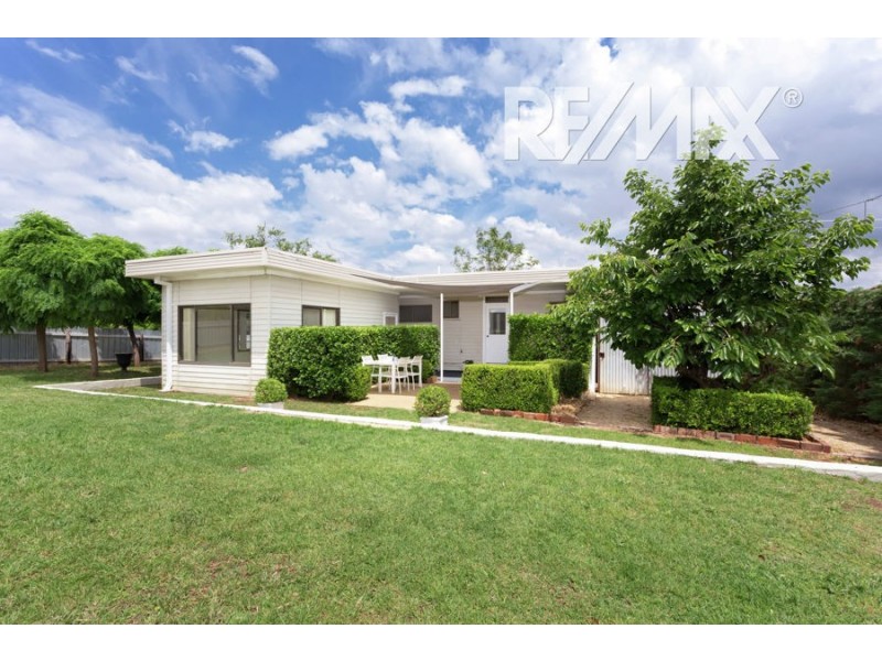 43 Heath Street, Turvey Park NSW 2650