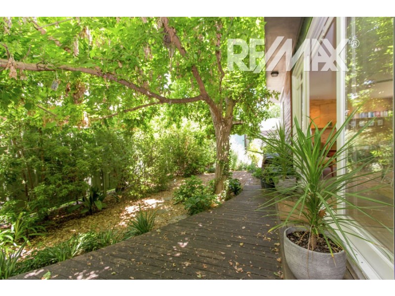 18 Albert Street, Wagga Wagga NSW 2650