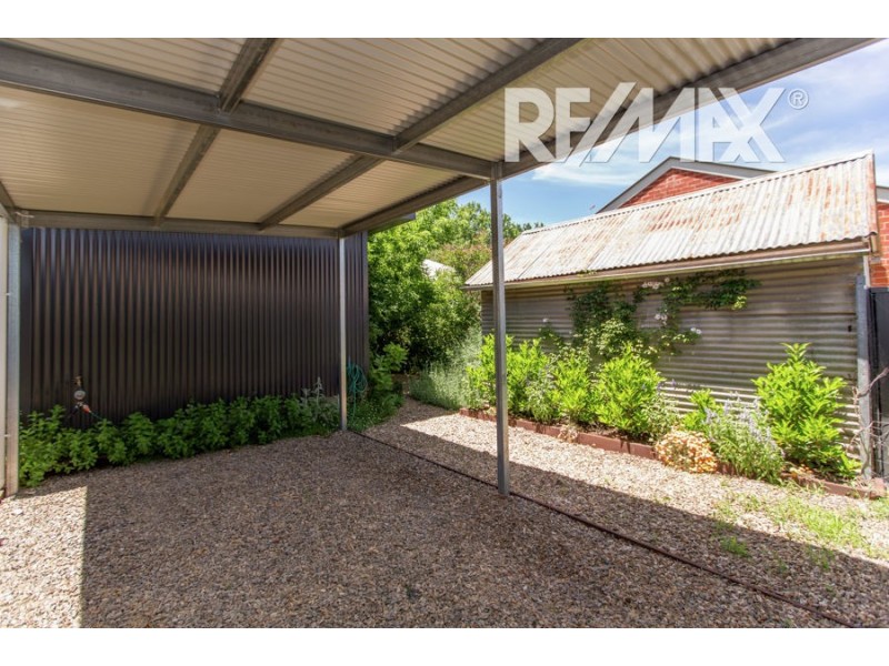 18 Albert Street, Wagga Wagga NSW 2650