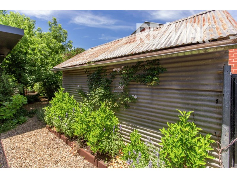 18 Albert Street, Wagga Wagga NSW 2650