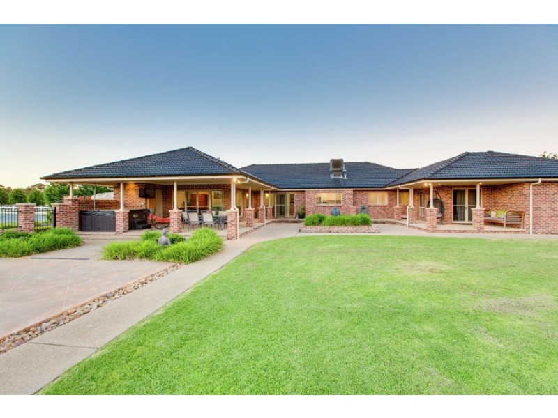 5 Veronica Place, Lake Albert NSW 2650