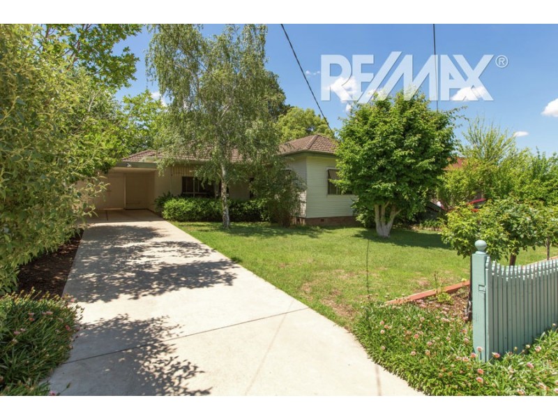 85 Tichborne Crescent, Kooringal NSW 2650