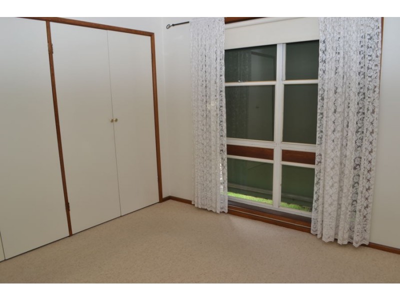 4/36 Collins Street, Turvey Park NSW 2650