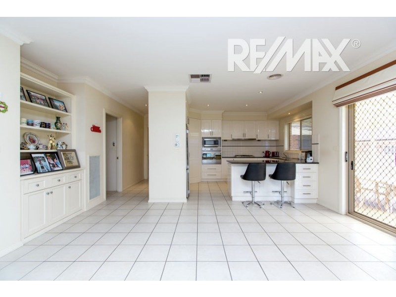 9 Bogong Crescent, Tatton NSW 2650