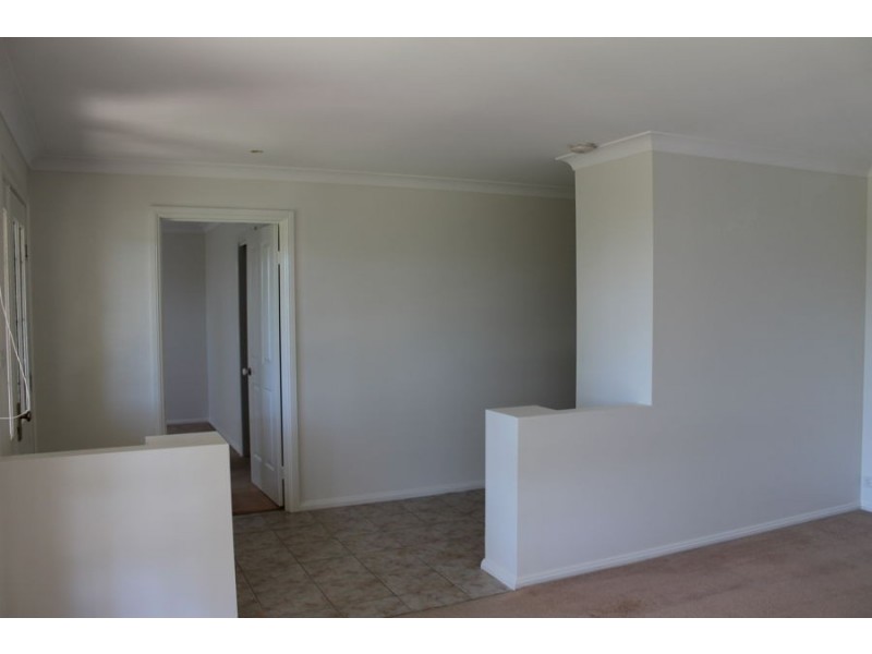 3 Nathan Place, Kooringal NSW 2650