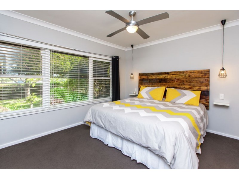 9 Cooinbil Crescent, Kooringal NSW 2650