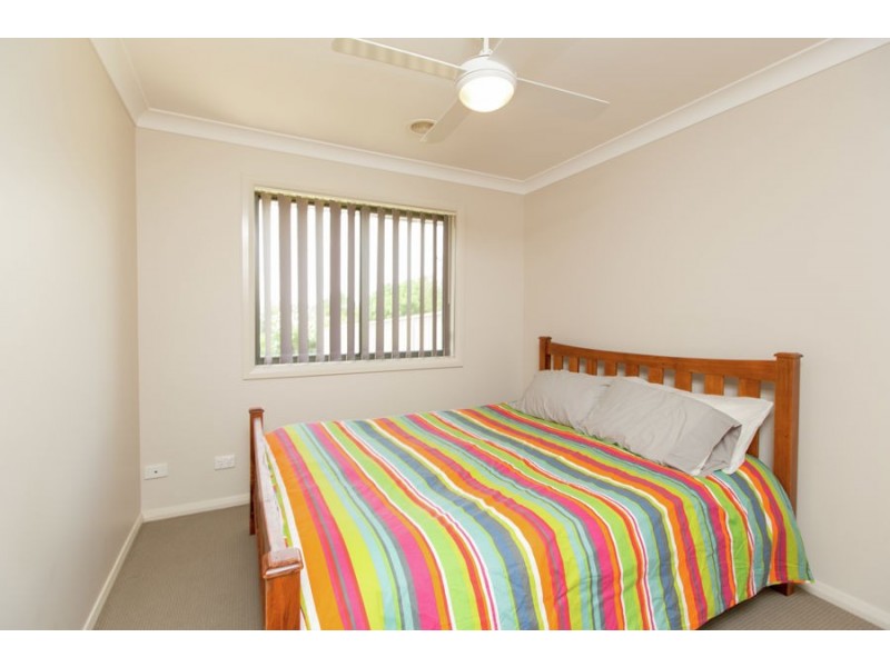 14 Bindari Avenue, Glenfield Park NSW 2650