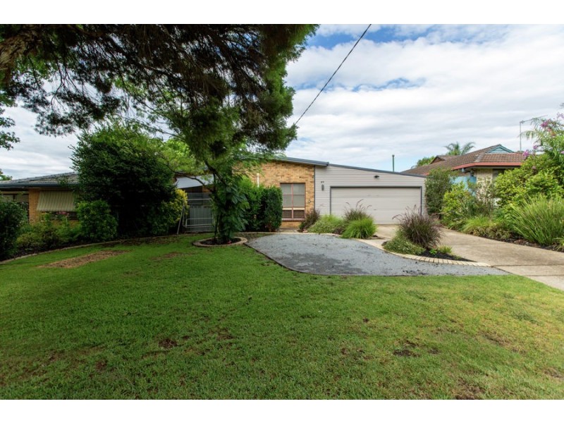20 Cooinbil Crescent, Kooringal NSW 2650