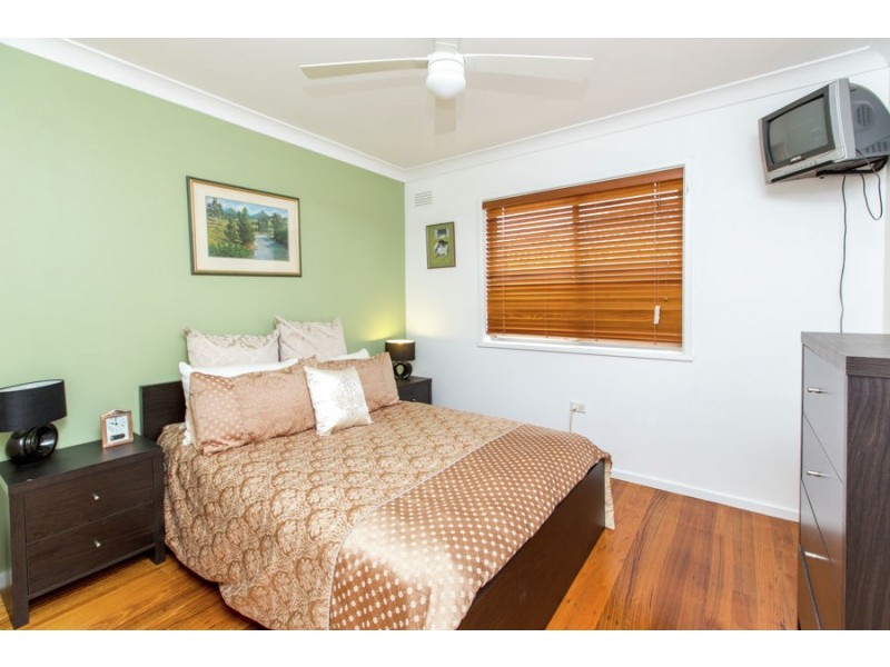 20 Cooinbil Crescent, Kooringal NSW 2650