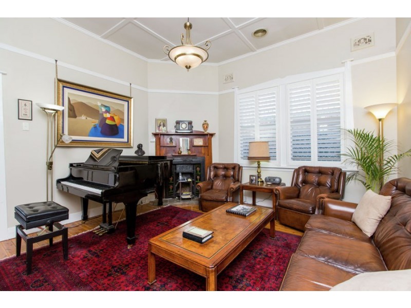 58 Peter Street, Wagga Wagga NSW 2650