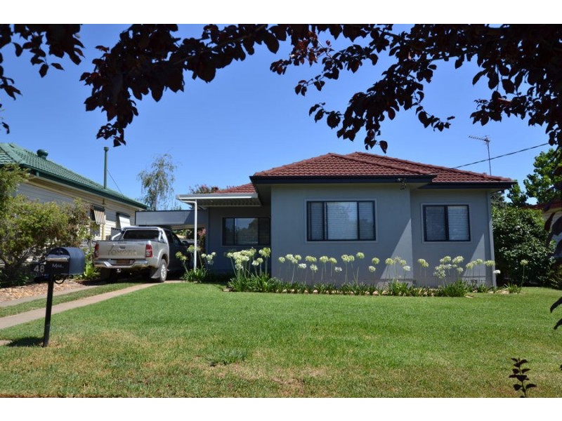 48 Ceduna Street, Mount Austin NSW 2650