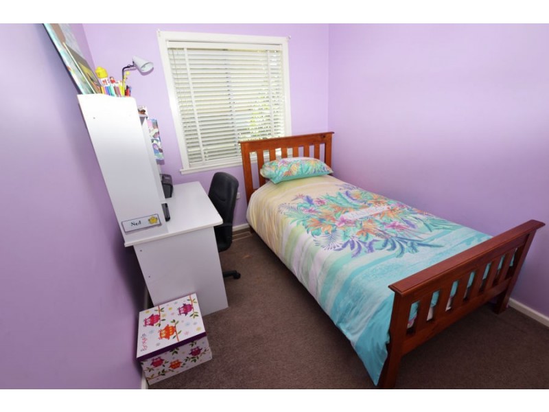 48 Ceduna Street, Mount Austin NSW 2650