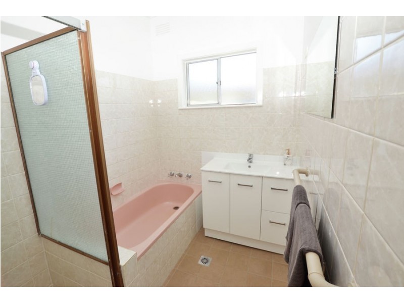 48 Ceduna Street, Mount Austin NSW 2650