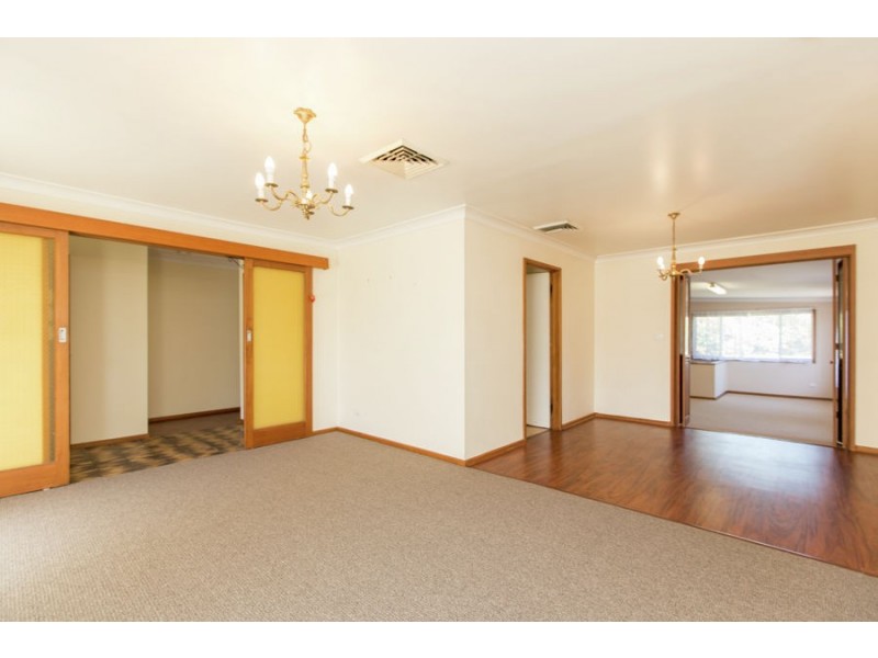 12 Mallory Street, Ashmont NSW 2650