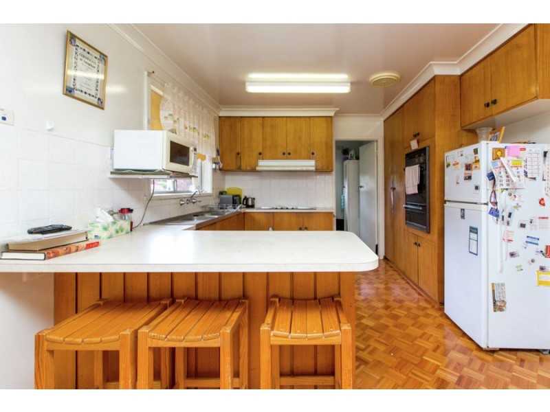 22 Temerloh Avenue, Tolland NSW 2650