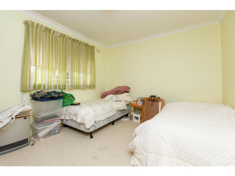 22 Temerloh Avenue, Tolland NSW 2650