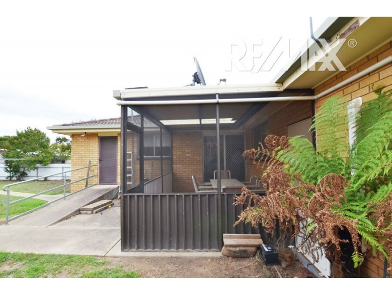 22 Temerloh Avenue, Tolland NSW 2650