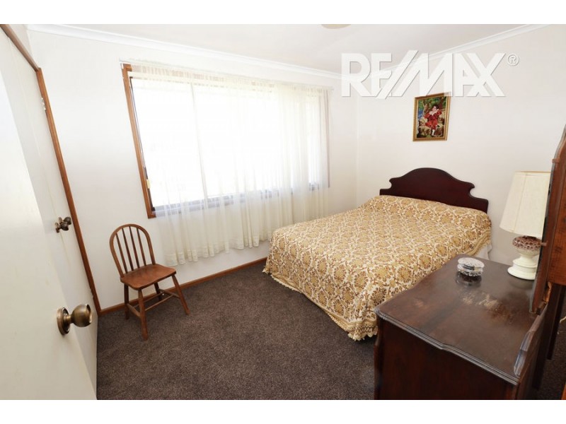 14 Ilex Street, Lake Albert NSW 2650