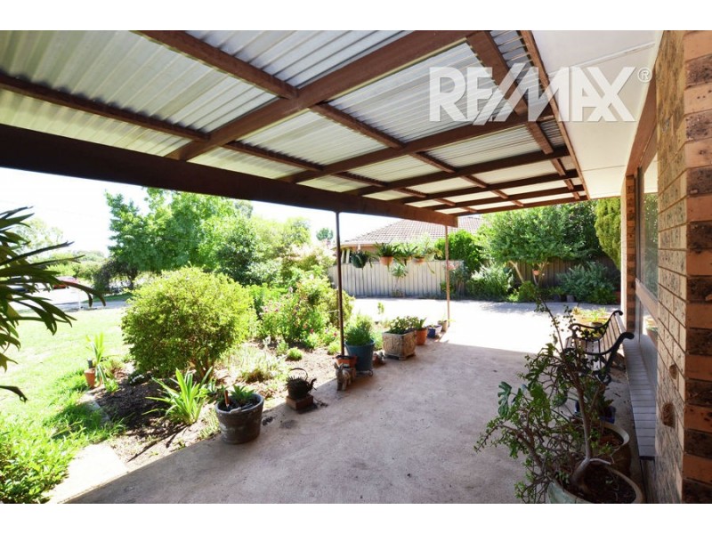 14 Ilex Street, Lake Albert NSW 2650