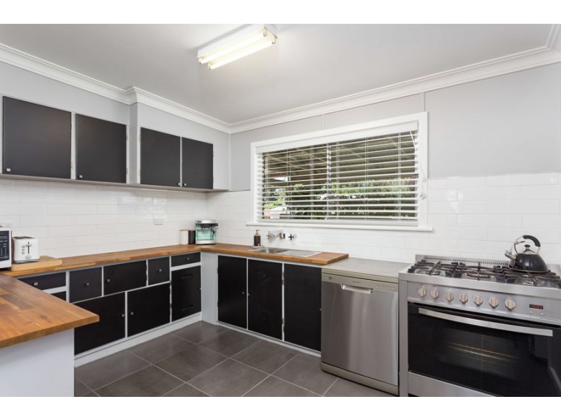 125 Grove Street, Kooringal NSW 2650