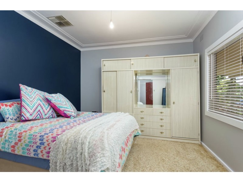 125 Grove Street, Kooringal NSW 2650