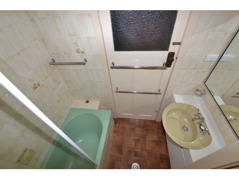 25 Edmondson Street, Wagga Wagga NSW 2650