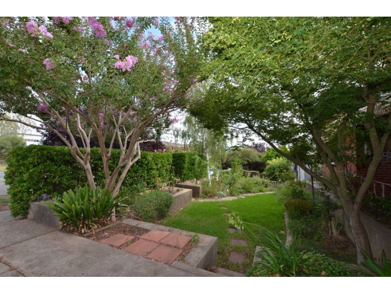 25 Edmondson Street, Wagga Wagga NSW 2650