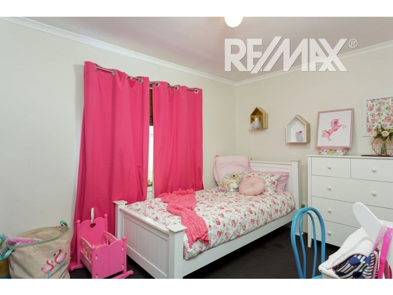 29 Grevillea Crescent, Lake Albert NSW 2650