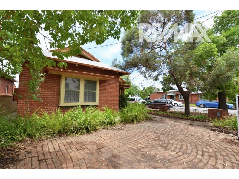 46 Docker Street, Wagga Wagga NSW 2650