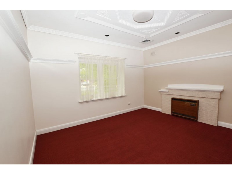 46 Docker Street, Wagga Wagga NSW 2650