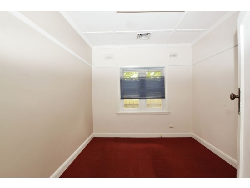 46 Docker Street, Wagga Wagga NSW 2650