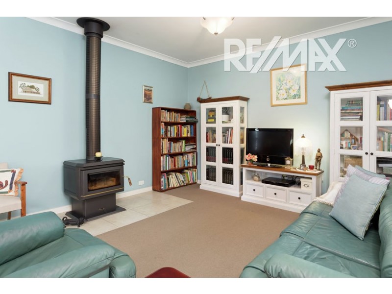 6 Thomas Street, Currawarna NSW 2650