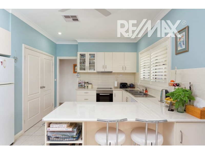 6 Thomas Street, Currawarna NSW 2650