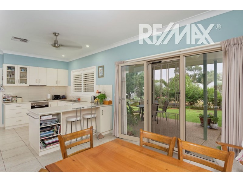 6 Thomas Street, Currawarna NSW 2650