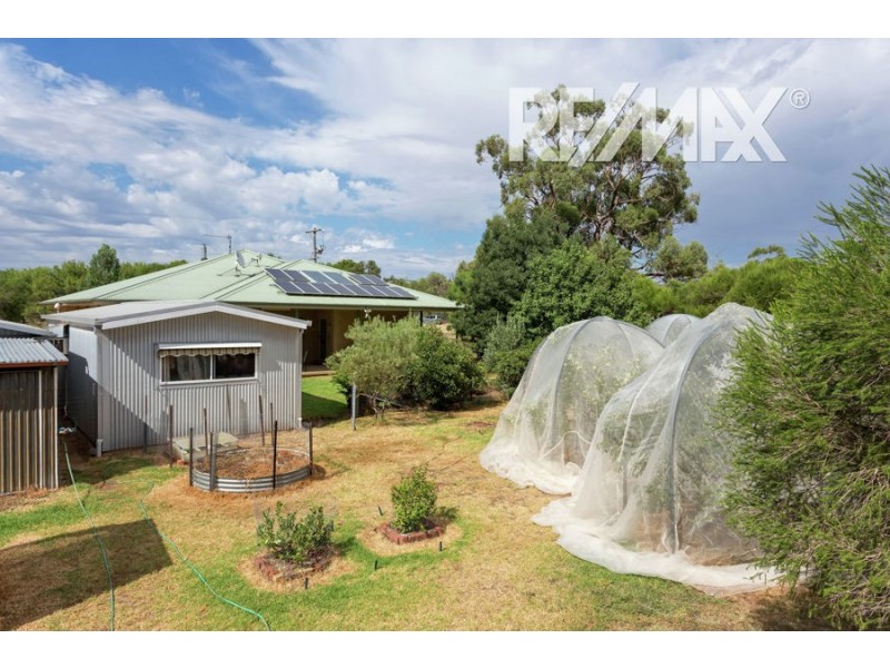 6 Thomas Street, Currawarna NSW 2650