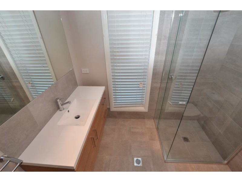 5 Muttama Parade, Gobbagombalin NSW 2650